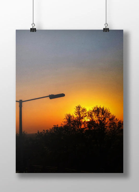 Golden Hour: A Tranquil Evening Scene