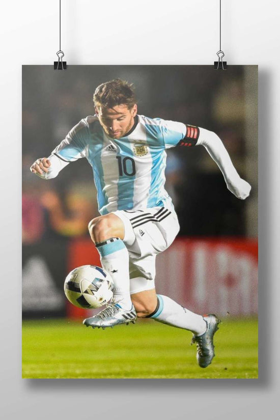 Lionel Messi Main Subject: Lionel Messi Matte BoizzBoard rigid print — Sports wall art India | PosterBoizz