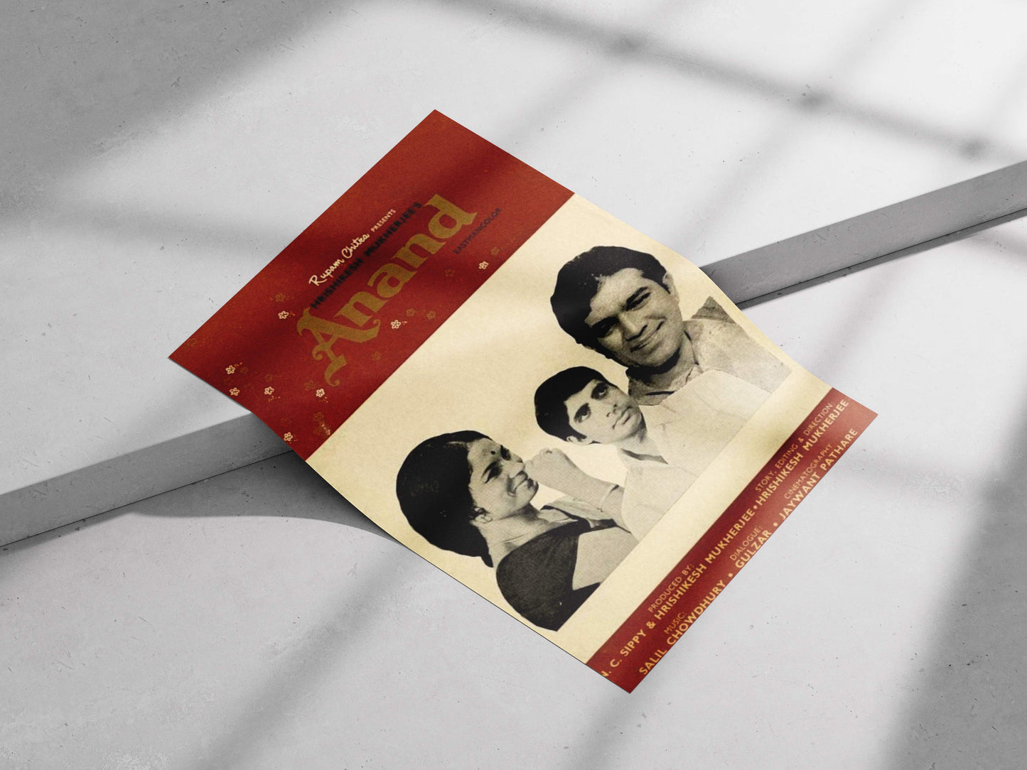 Waheeda Rehman, Dharmendra, Raj Kapoor Anand 1956 Floral Pop Art Red Background Wall Art –