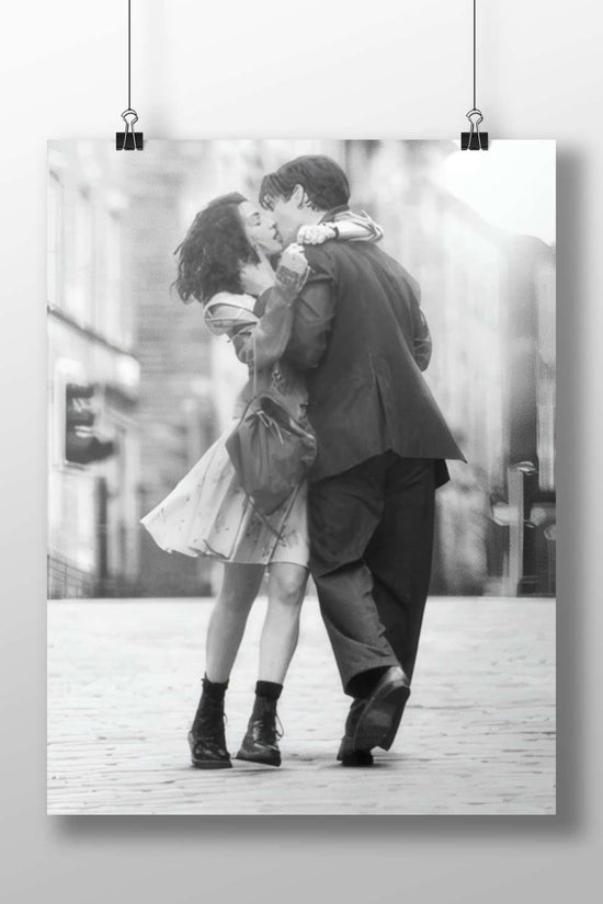 Ethan Hawke and Julie Delpy (from Before Sunrise, 2004) Main Subject: Ethan Hawke and Julie Delpy (from Before Sunrise,
