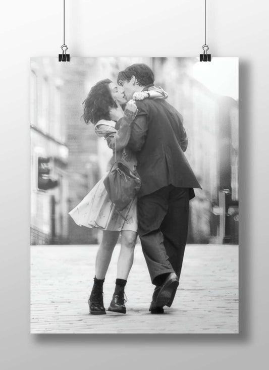 Ethan Hawke and Julie Delpy (from Before Sunrise, 2004) Main Subject: Ethan Hawke and Julie Delpy (from Before Sunrise,