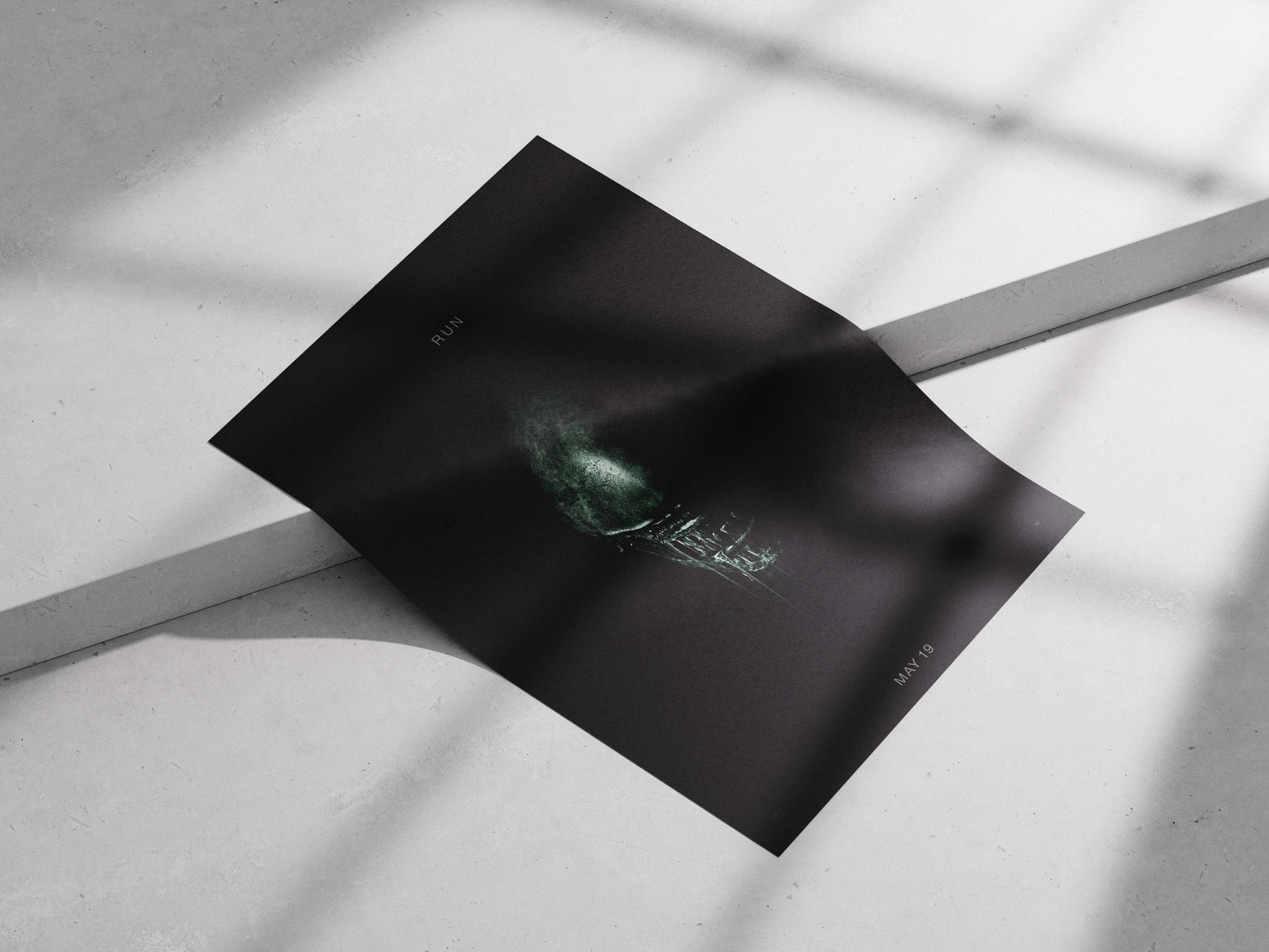 Xenomorph (Alien franchise) Alien Xenomorph - Noir Poster