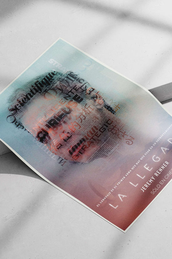 The movie "La Llegada" (Spanish title for "Arrival") starring Jeremy Renner Arrival - Sci-Fi Masterpiece