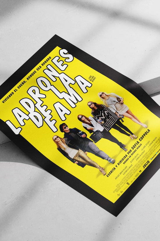 The film "Ladrones de la Fama" (The Bling Ring) [Paris Hilton - Thug Life Poster]