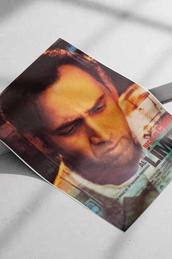 Nicolas Cage in the film "Al Límite" Al Límite - Iconic Nicolas Cage Poster