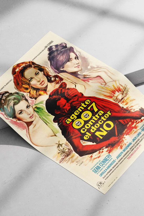 The James Bond film "Agent 007 contra el doctor NO" (Dr. No) from the James