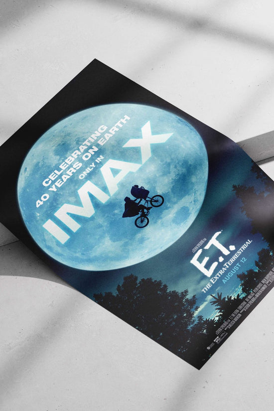 E.T. The Extra-Terrestrial E.T. - Alien Friendship Poster