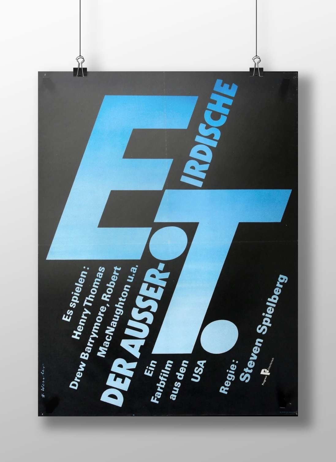 E.T. the Extra-Terrestrial (film) E.T. The Extra-Terrestrial - Classic Pop Art Poster