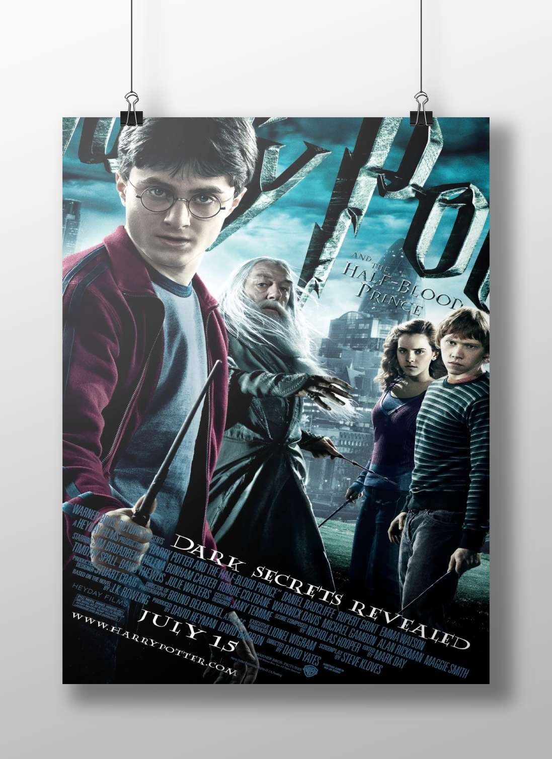 Harry Potter (Daniel Radcliffe), Albus Dumbledore (Michael Gambon), Hermione Granger (Emma Watson), and Ron Weasley (Rupert