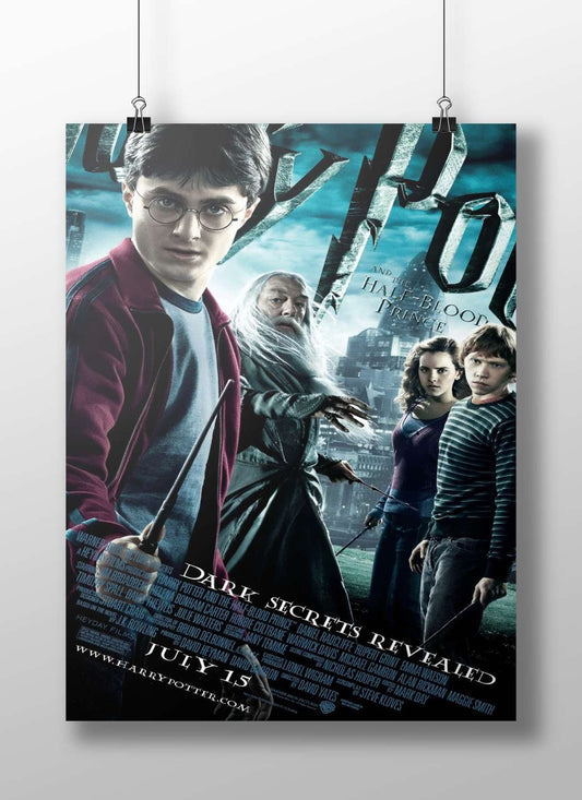 Harry Potter (Daniel Radcliffe), Albus Dumbledore (Michael Gambon), Hermione Granger (Emma Watson), and Ron Weasley (Rupert