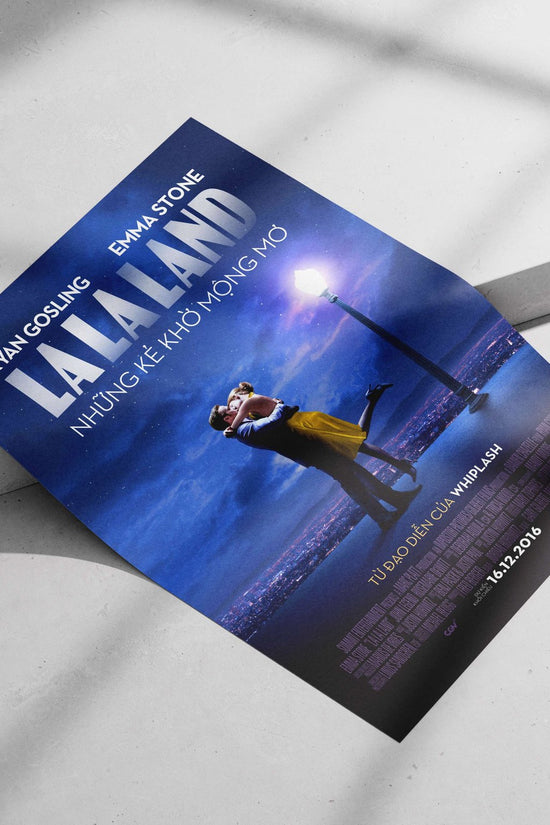 La La Land (2016 film), starring Ryan Gosling and Emma Stone, directed by Damien Chazelle. Main Subject: La La Land (2016